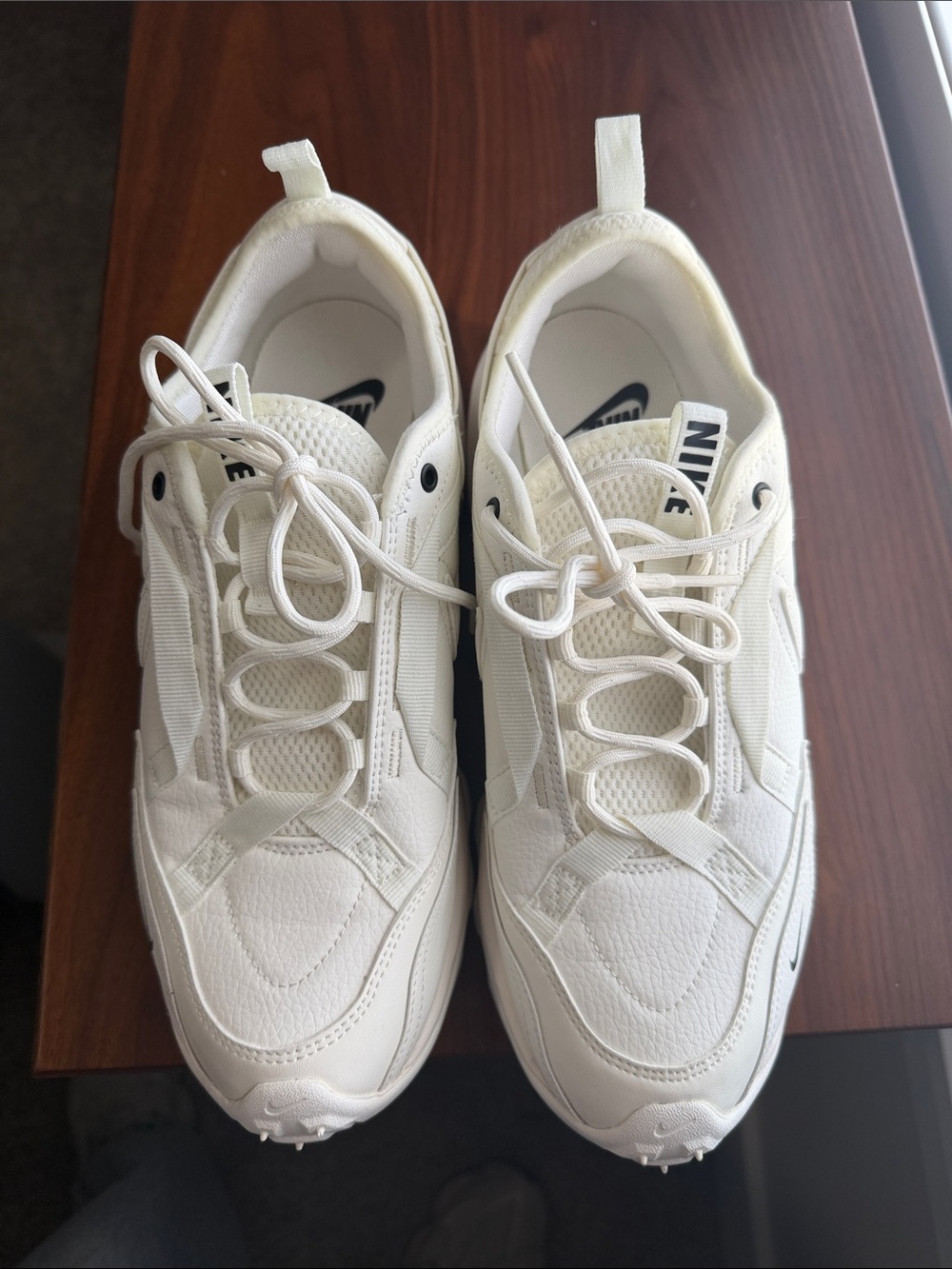 Nike Off-White/Light Cream TC 7900
